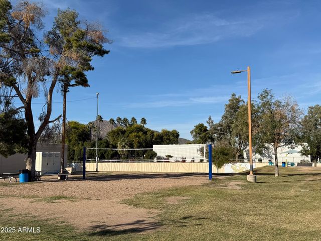 3232 N 66TH Street, Scottsdale, AZ 85251