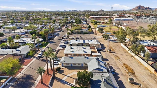 3232 N 66TH Street, Scottsdale, AZ 85251