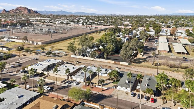 3232 N 66TH Street, Scottsdale, AZ 85251