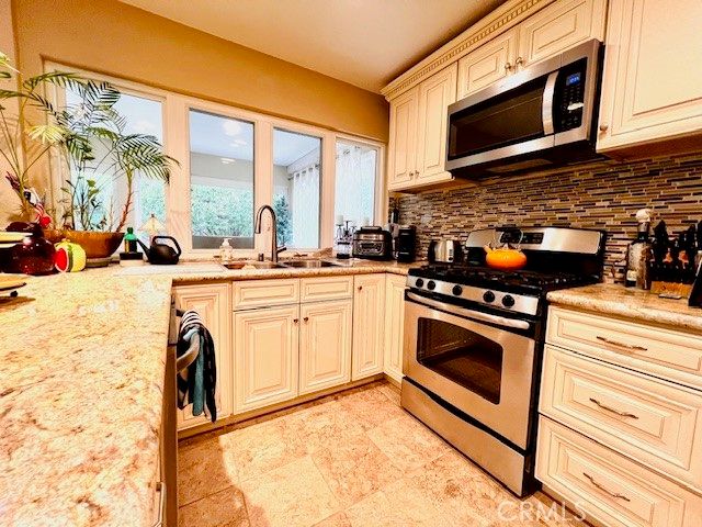 16410 Opimo Court, San Diego, CA 92128