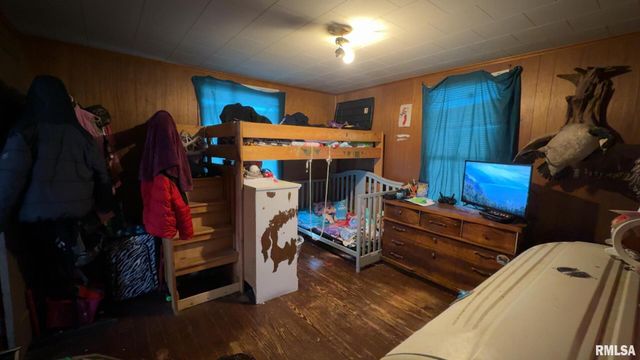 106 E NORTH Street, Sesser, IL 62884