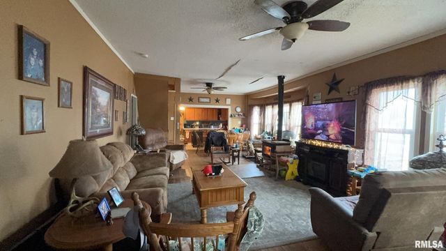 106 E NORTH Street, Sesser, IL 62884