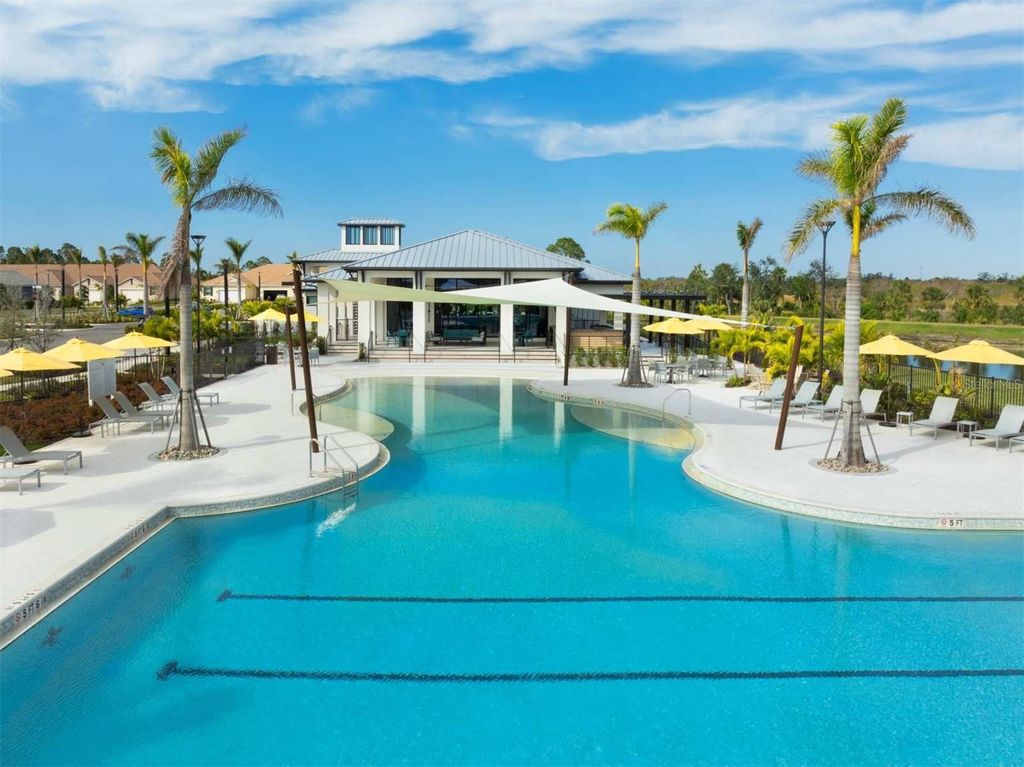 Image 31 of property listing at 12080 MANDALA COURT, Venice, FL 34293