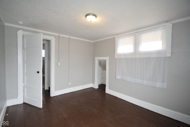 1040 Division Street, Indianapolis, IN 46221