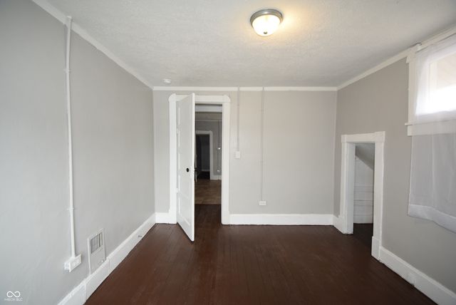1040 Division Street, Indianapolis, IN 46221