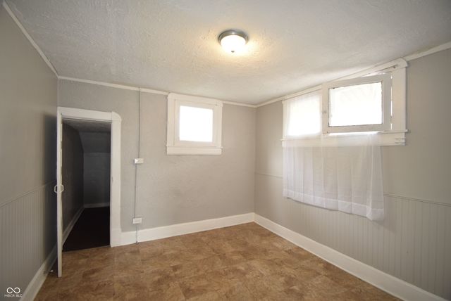 1040 Division Street, Indianapolis, IN 46221
