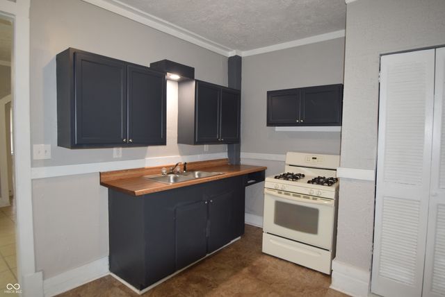 1040 Division Street, Indianapolis, IN 46221