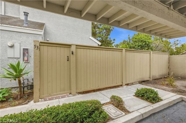 53 Thicket 38, Irvine, CA 92614