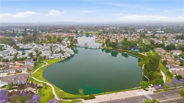 53 Thicket 38, Irvine, CA 92614