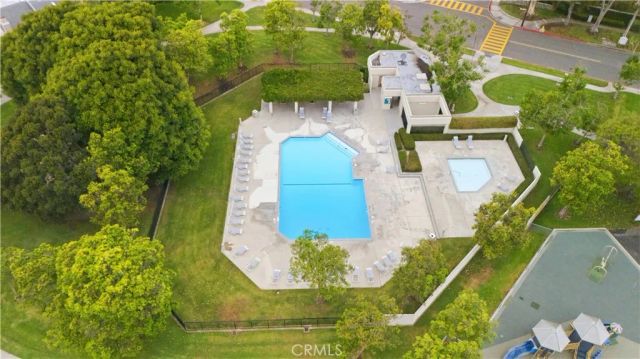 53 Thicket 38, Irvine, CA 92614