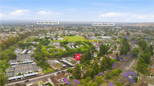 53 Thicket 38, Irvine, CA 92614