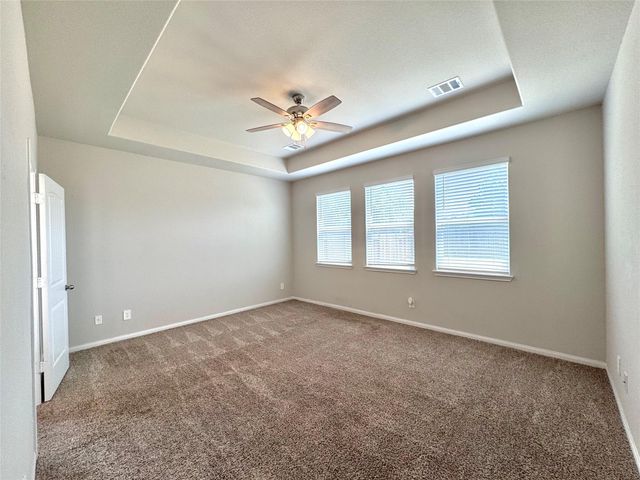 303 Black Bear Drive, Huntsville, TX 77320