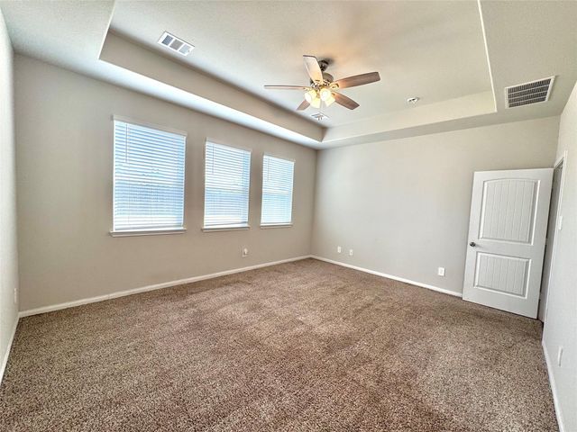 303 Black Bear Drive, Huntsville, TX 77320