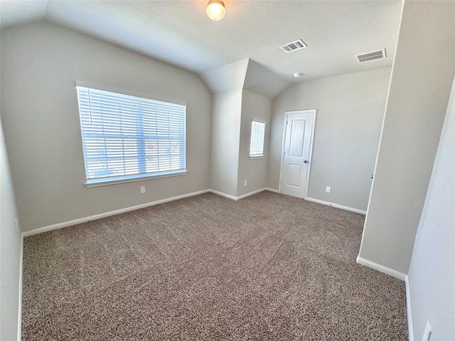 303 Black Bear Drive, Huntsville, TX 77320