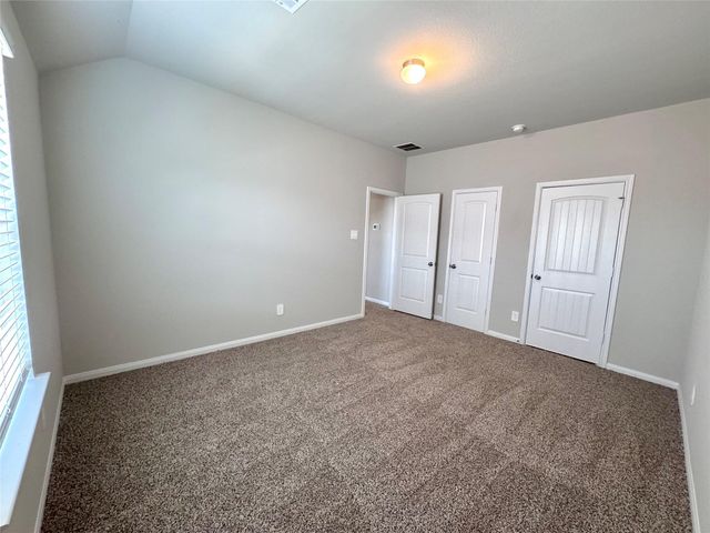 303 Black Bear Drive, Huntsville, TX 77320