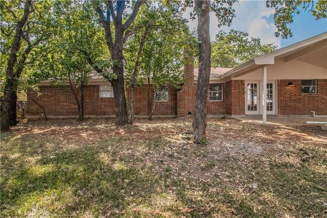 7305 Woodbridge Drive, Forest Hill, TX 76140
