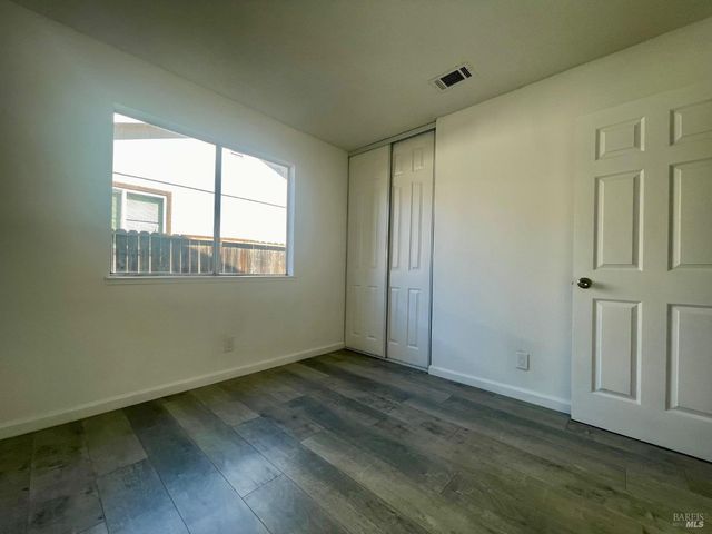 464 Evelyn Cir, Vallejo, CA 94589