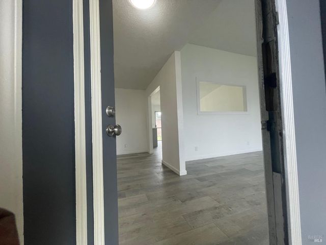 464 Evelyn Cir, Vallejo, CA 94589