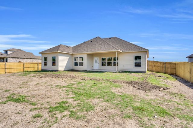 530 E Lamar Street, Palmer, TX 75152