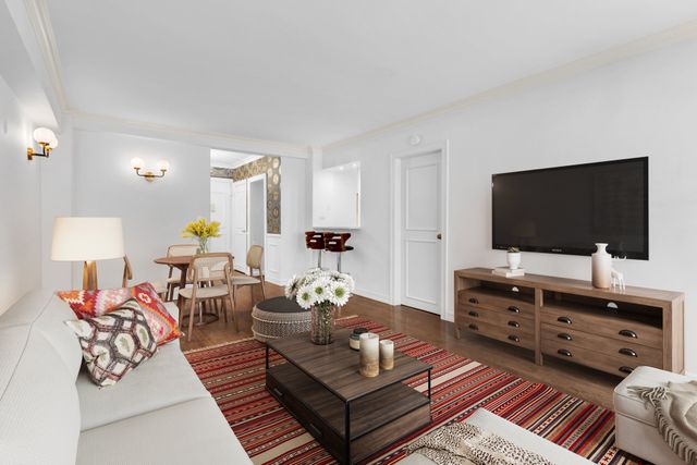 415 E 52nd St Apt 8MC, New York City, NY 10022