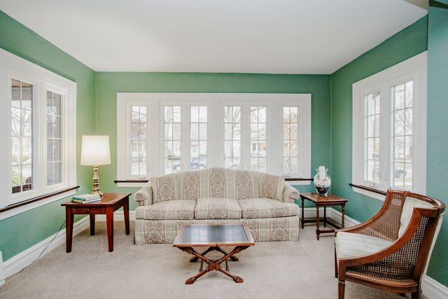 127 Belle Plaine Avenue, Park Ridge, IL 60068