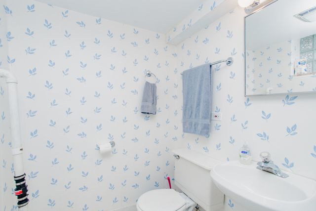 127 Belle Plaine Avenue, Park Ridge, IL 60068