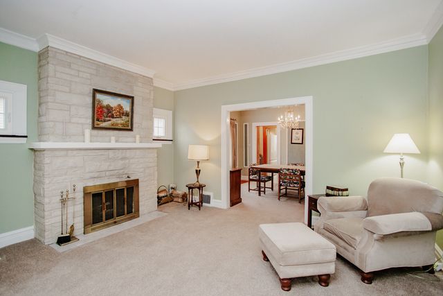 127 Belle Plaine Avenue, Park Ridge, IL 60068