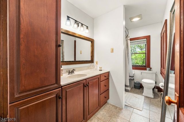 886 Brass Castle Rd, White Twp., NJ 07823