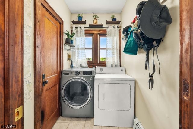 886 Brass Castle Rd, White Twp., NJ 07823