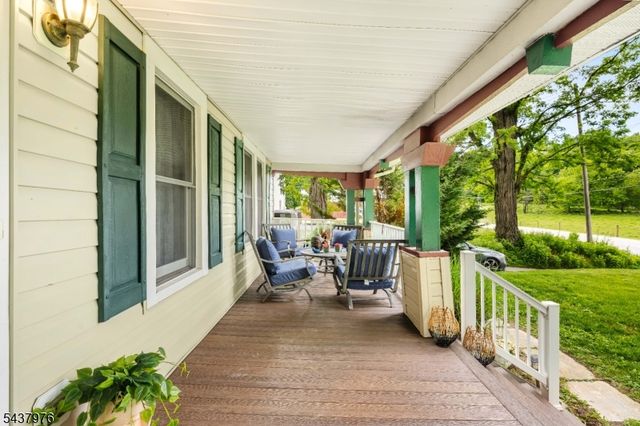 886 Brass Castle Rd, White Twp., NJ 07823