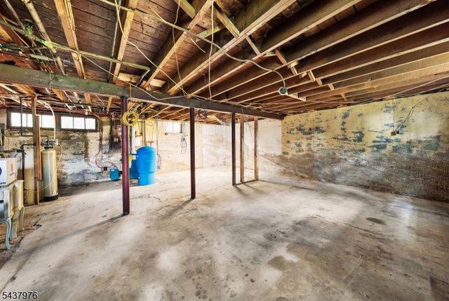 886 Brass Castle Rd, White Twp., NJ 07823