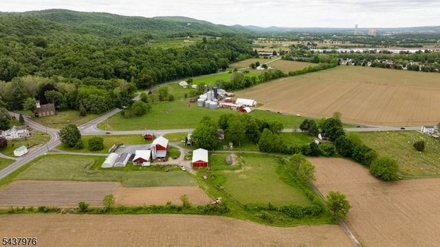 886 Brass Castle Rd, White Twp., NJ 07823