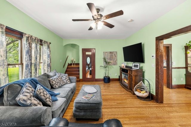 886 Brass Castle Rd, White Twp., NJ 07823