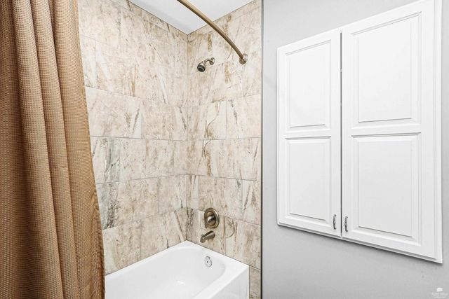 1925 Blue Hills Road, Manhattan, KS 66502