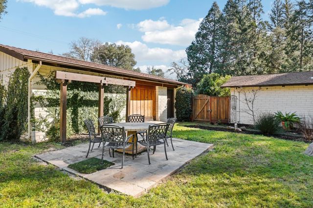 6600 Redwood Retreat Road, Gilroy, CA 95020