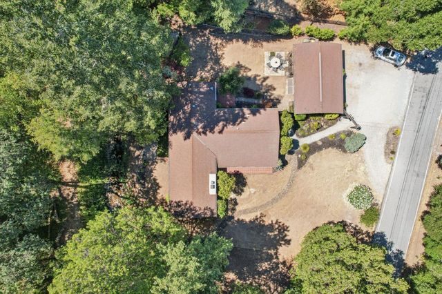 6600 Redwood Retreat Road, Gilroy, CA 95020