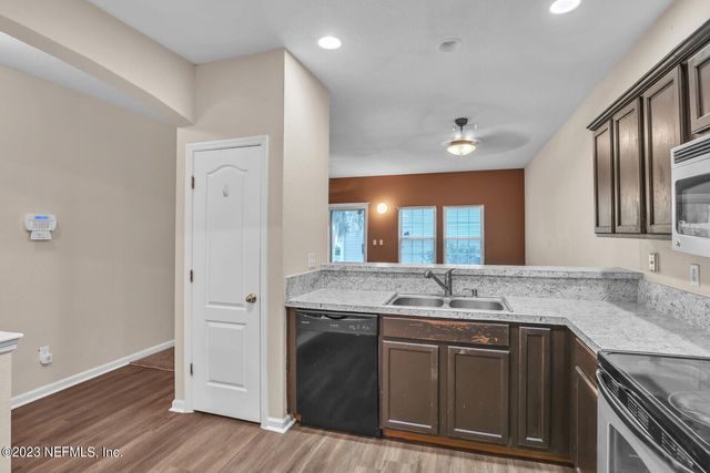 1692 BISCAYNE BAY Circle, Jacksonville, FL 32218