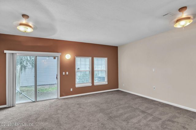 1692 BISCAYNE BAY Circle, Jacksonville, FL 32218
