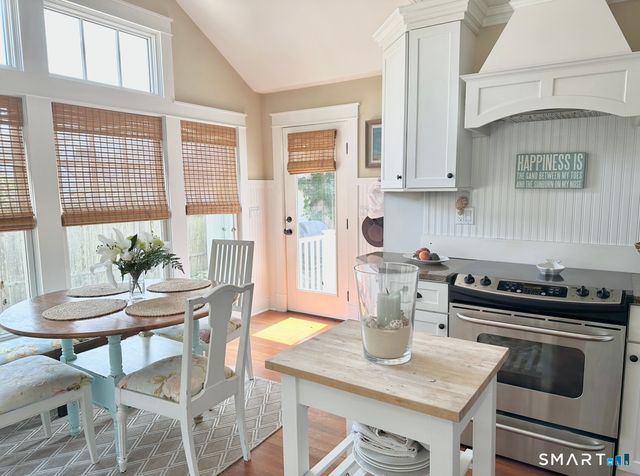 114 Lee Way, Madison, CT 06443