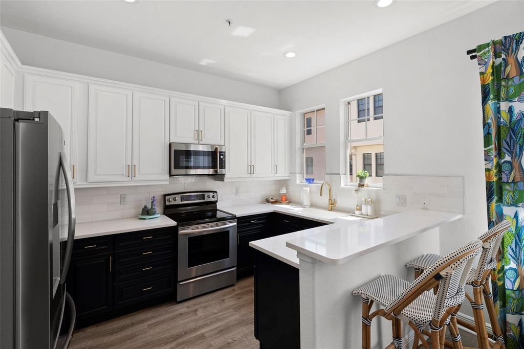 Image 8 of property listing at 5902 PRINTERY STREET 106, Tampa, FL 33616