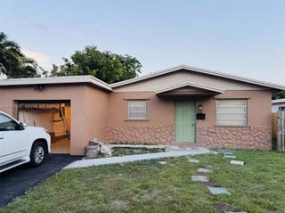 637 SW 1st St n/a, Hallandale Beach, FL 33009