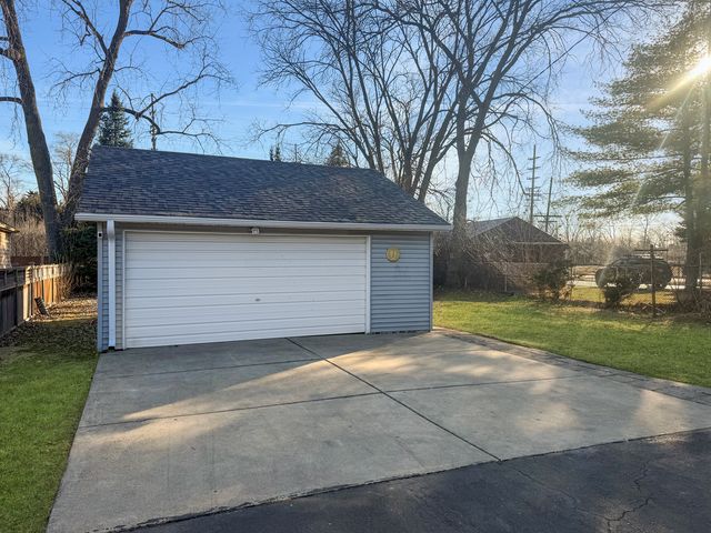 405 E Prairie Avenue, Lombard, IL 60148