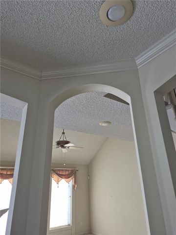 5801 NE Hidden Meadows Drive, Lee's Summit, MO 64064