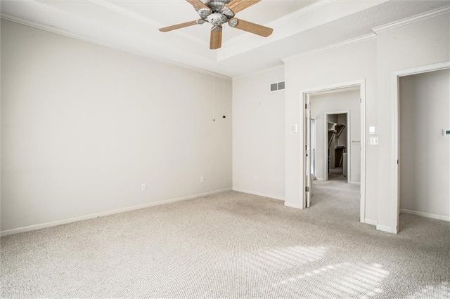 5801 NE Hidden Meadows Drive, Lee's Summit, MO 64064