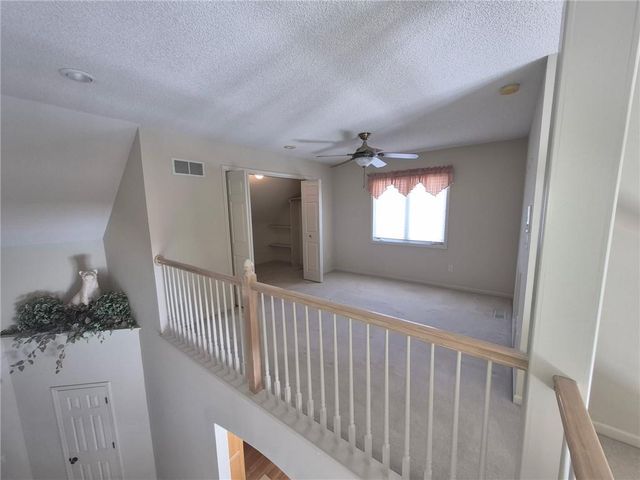 5801 NE Hidden Meadows Drive, Lee's Summit, MO 64064