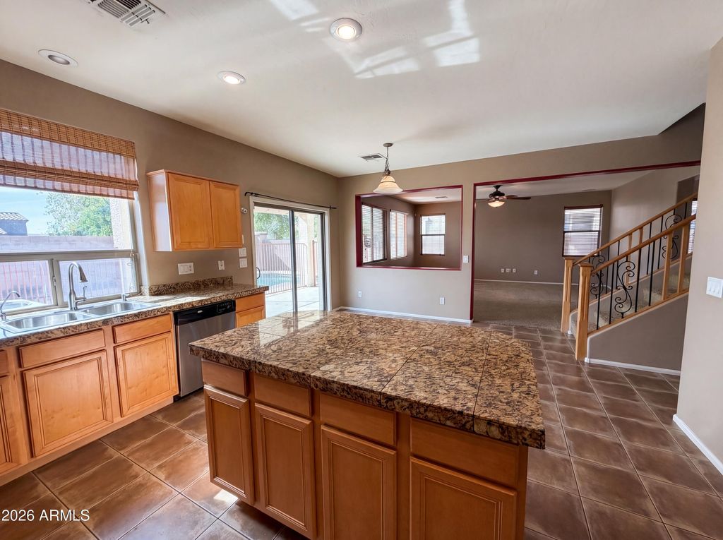Image 17 of property listing at 2993 S 160TH Lane, Goodyear, AZ 85338
