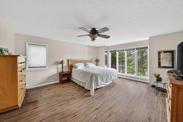 3484 Fox Chase Drive, Bristol, IN 46507