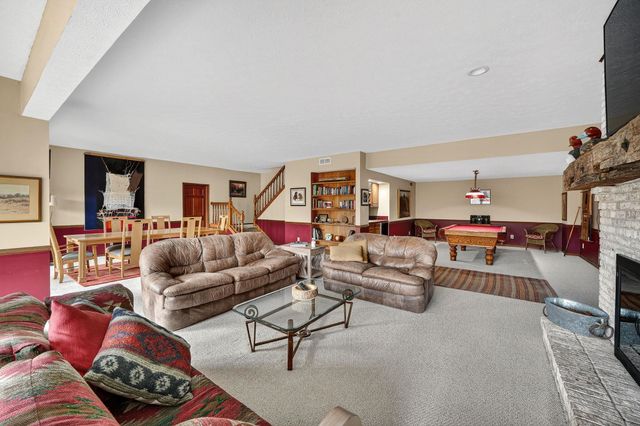 3484 Fox Chase Drive, Bristol, IN 46507