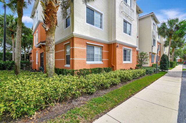 9849 Baywinds Drive 8101, West Palm Beach, FL 33411
