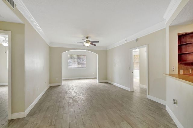 9849 Baywinds Drive 8101, West Palm Beach, FL 33411